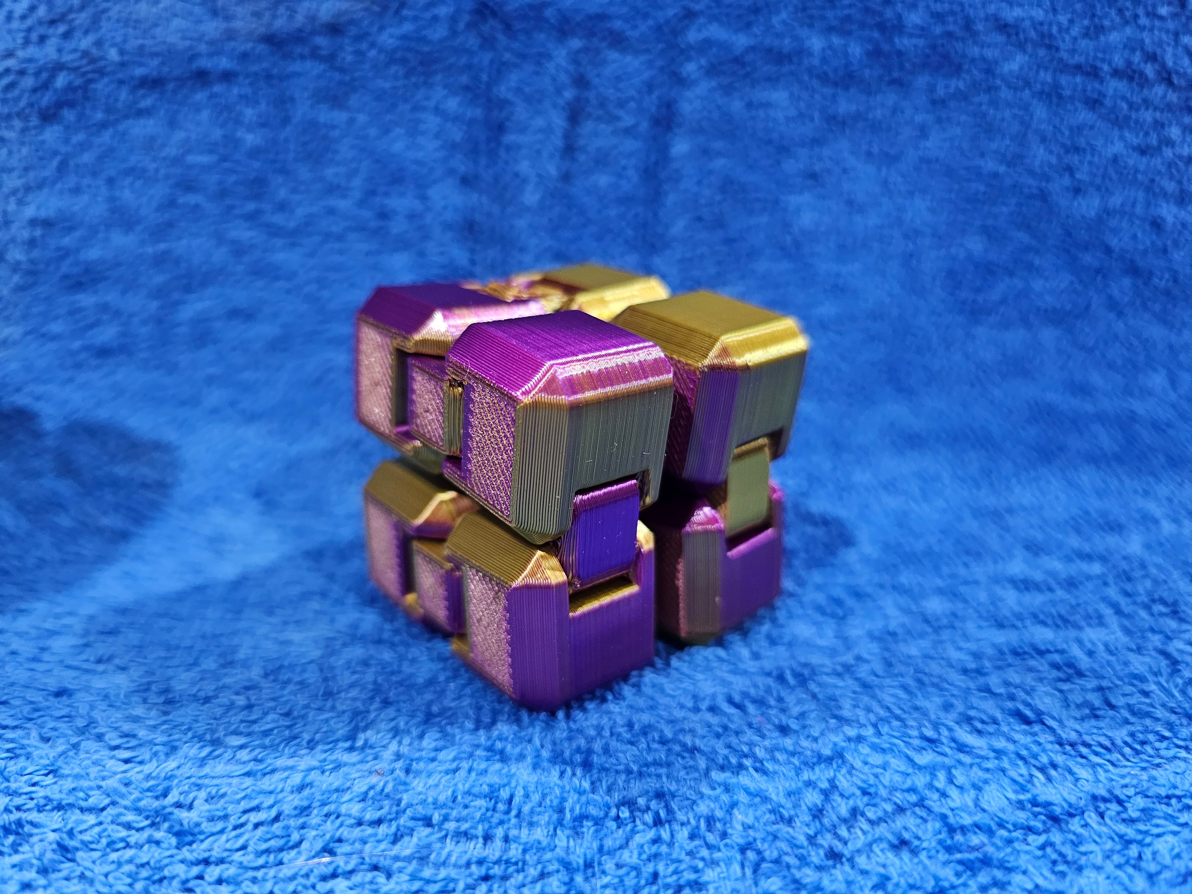 3-D Infinity Cubes